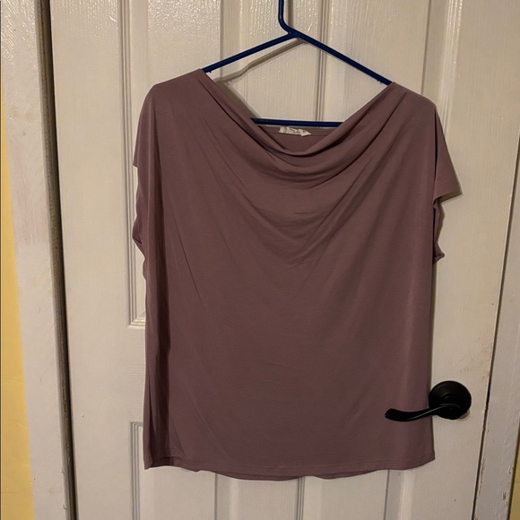 Lot of Maurice’s work wear tops all M except black top is small - Picture 7 of 10